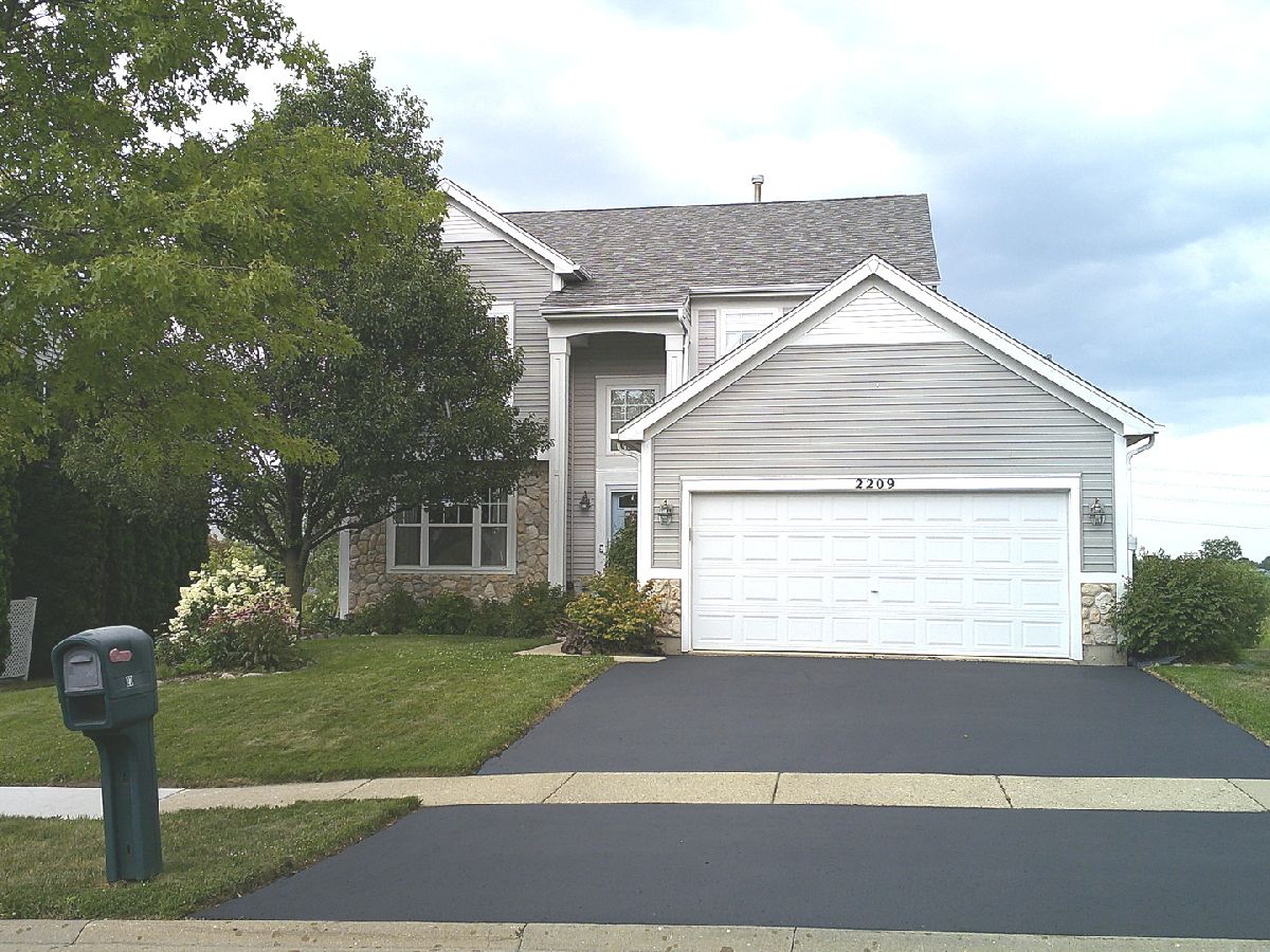 Homes Sold Sutton On The Lake Round Lake Beach Illinois, 2209 Camden