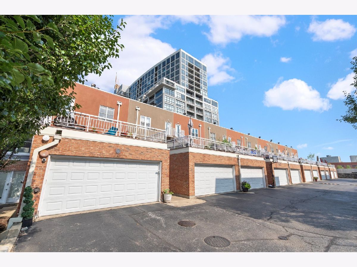 Condos & Townhomes Sold Aspen Burnham Station Chicago Illinois, 51 15th