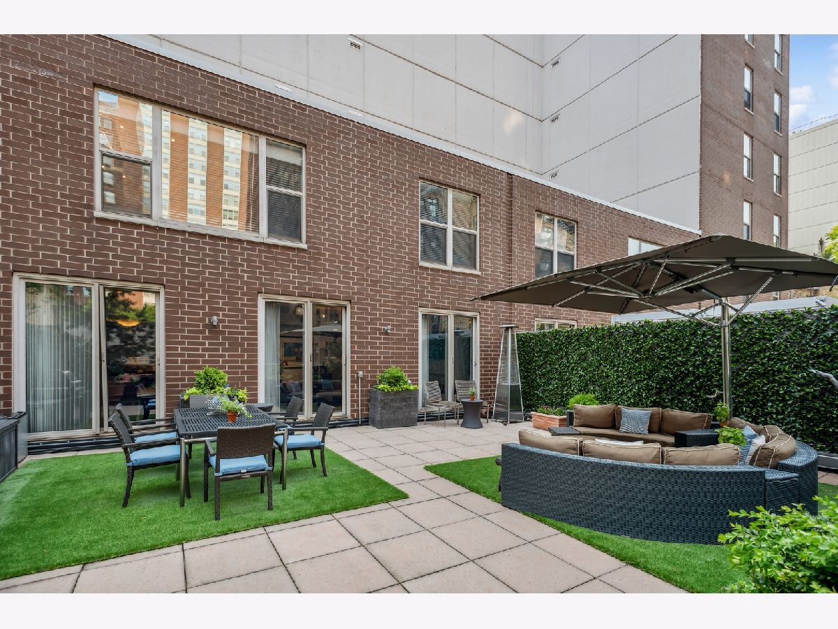 Condominiums Sold The Whitney Chicago Illinois, 1301 Dearborn
