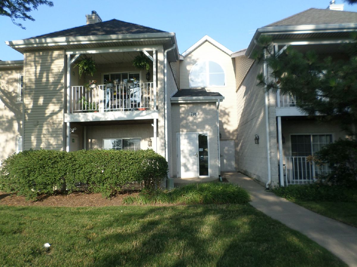 Condominiums Rented Legends Carol Stream Illinois, 786 Gary