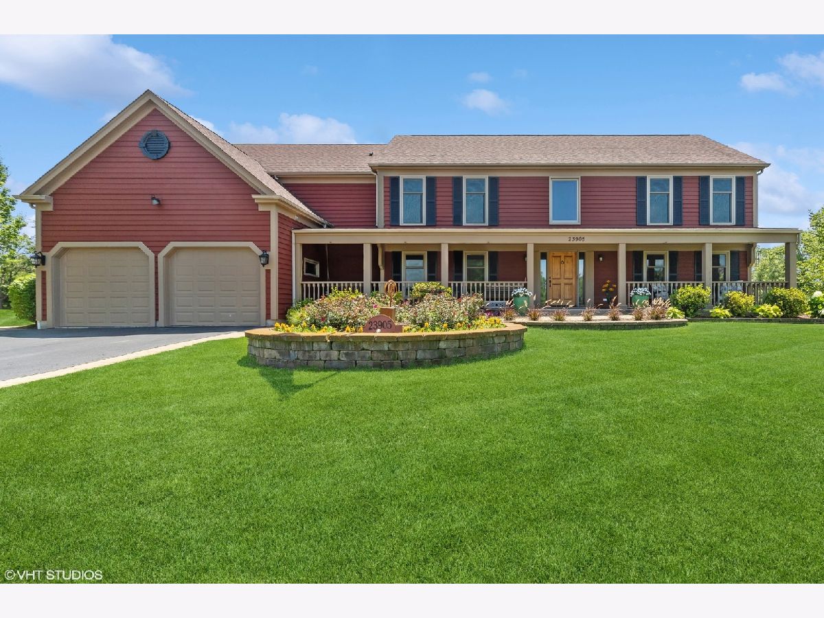 Homes Sold Chapel Hill Deer Park Illinois, 23905 Bedlington