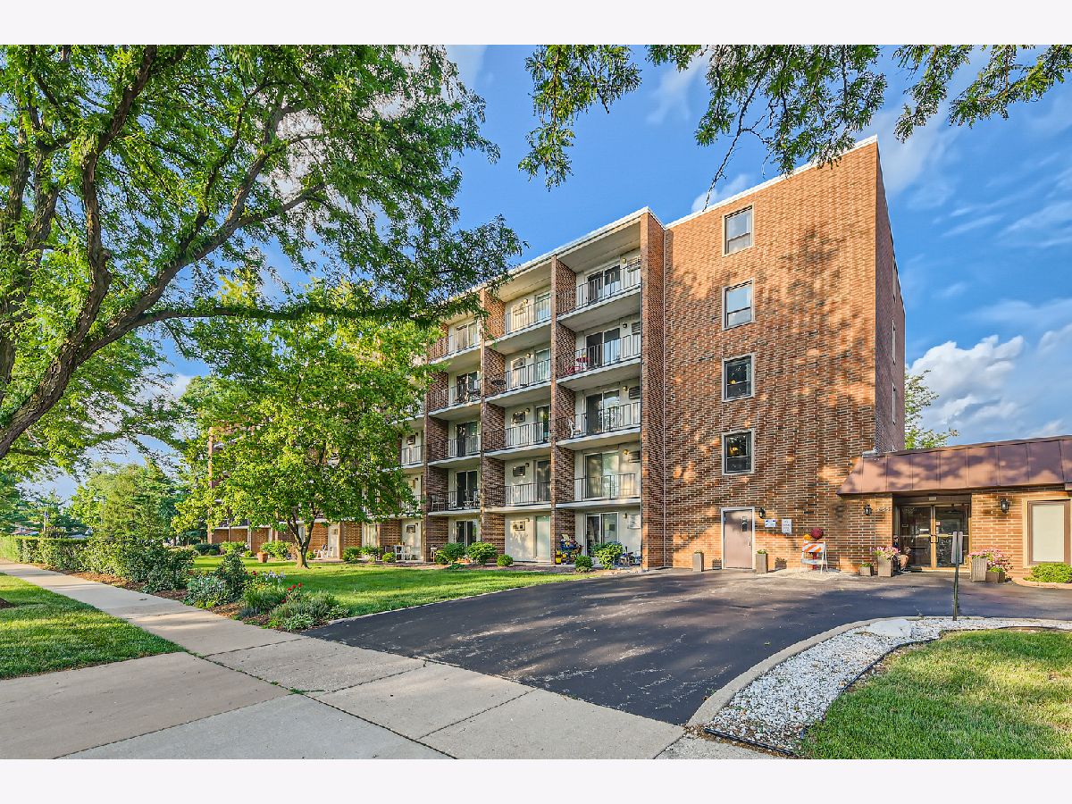 Townhomes & Condos Sold Willows Of Elmhurst Elmhurst Illinois, 255 West