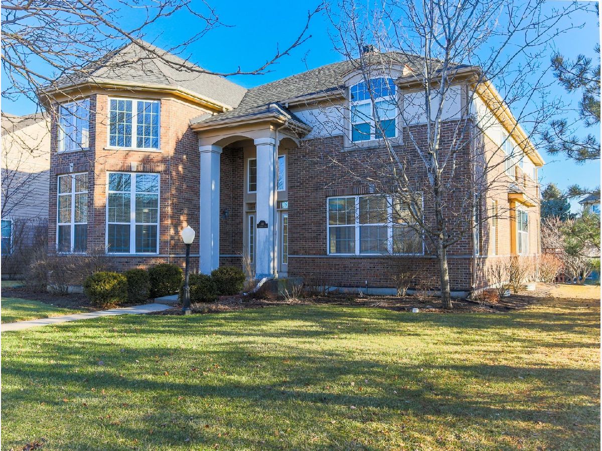 Homes Rented Oakmont Vernon Hills Illinois, 311 Connors