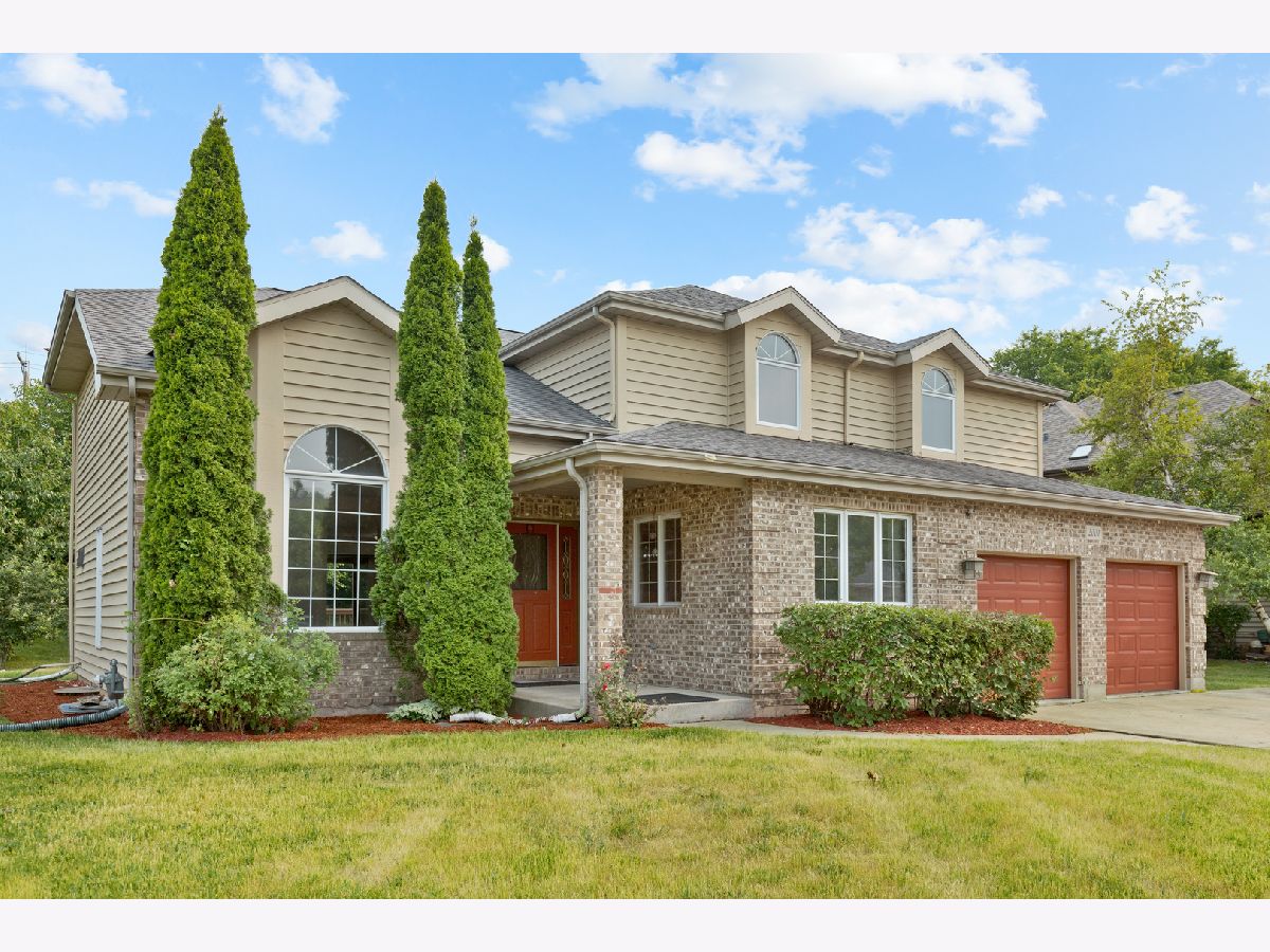 Homes Sold Tunbridge Algonquin Illinois, 2001 Carlisle