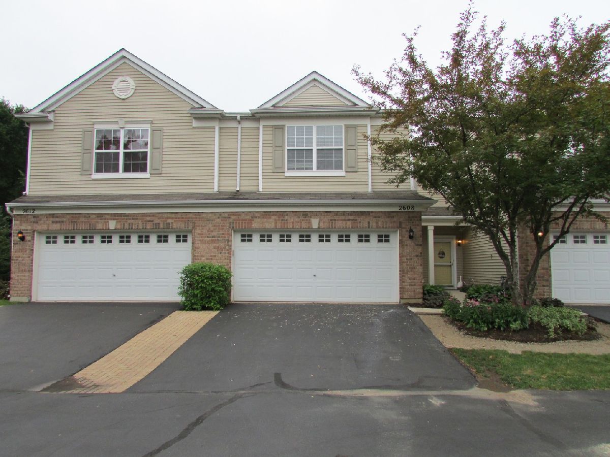 Townhomes & Homes Rented Evergreen Park Mchenry Illinois, 2608 Evergreen