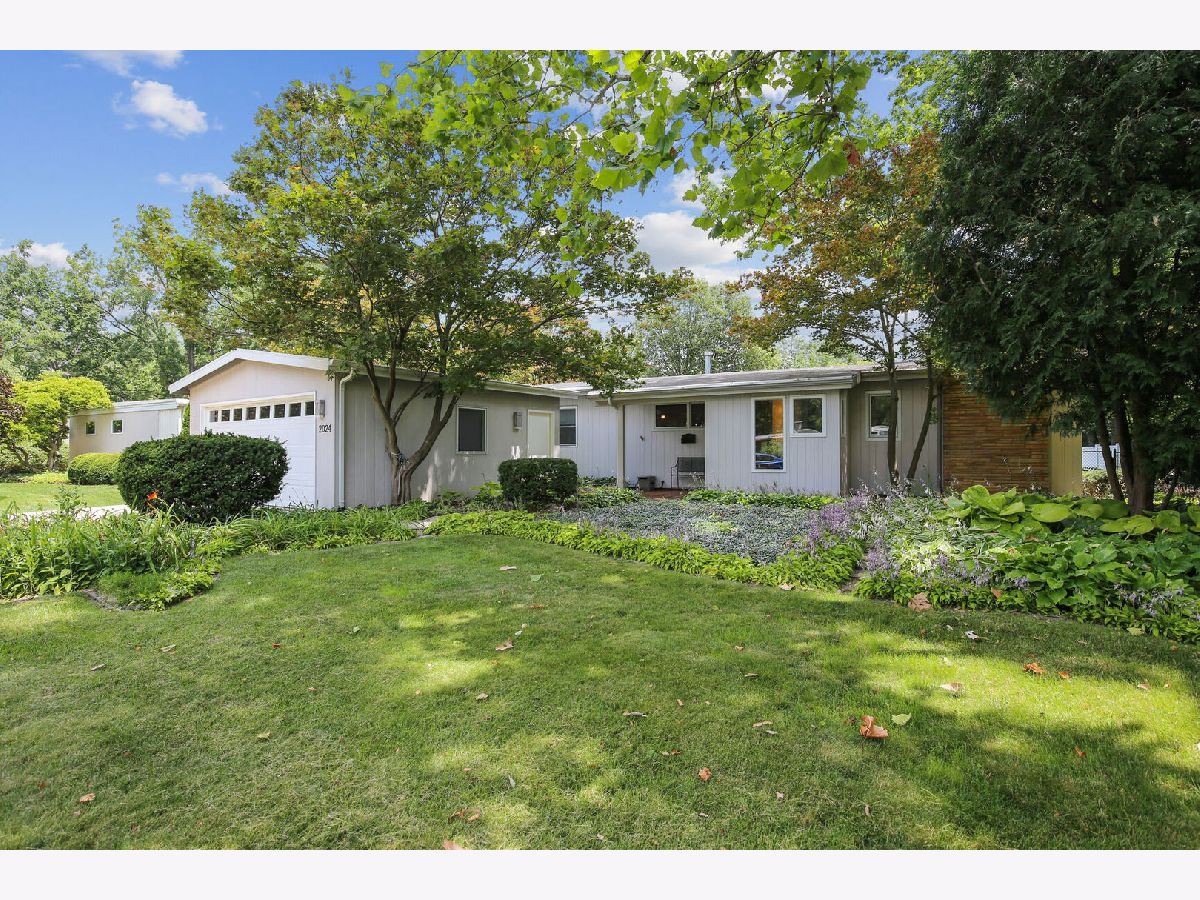 Homes & Condos & Townhomes Sold University Downs Urbana Illinois, 2024 Burlison