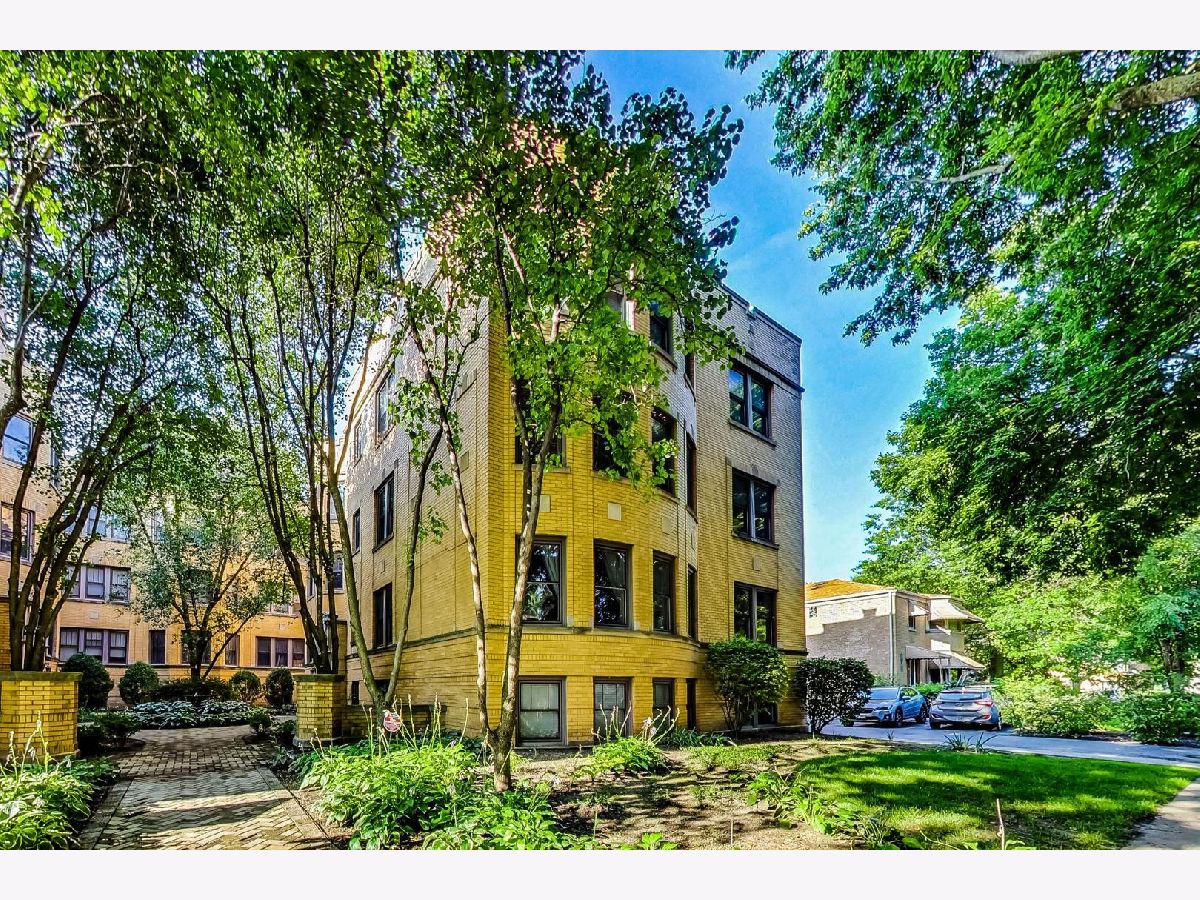 Condominiums Sold The Carlisle Evanston Illinois, 713 Mulford