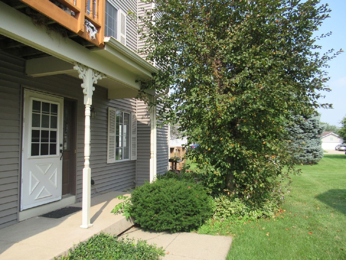 Homes & Townhomes Rented Valley Creek Elgin Illinois, 2137 Colorado