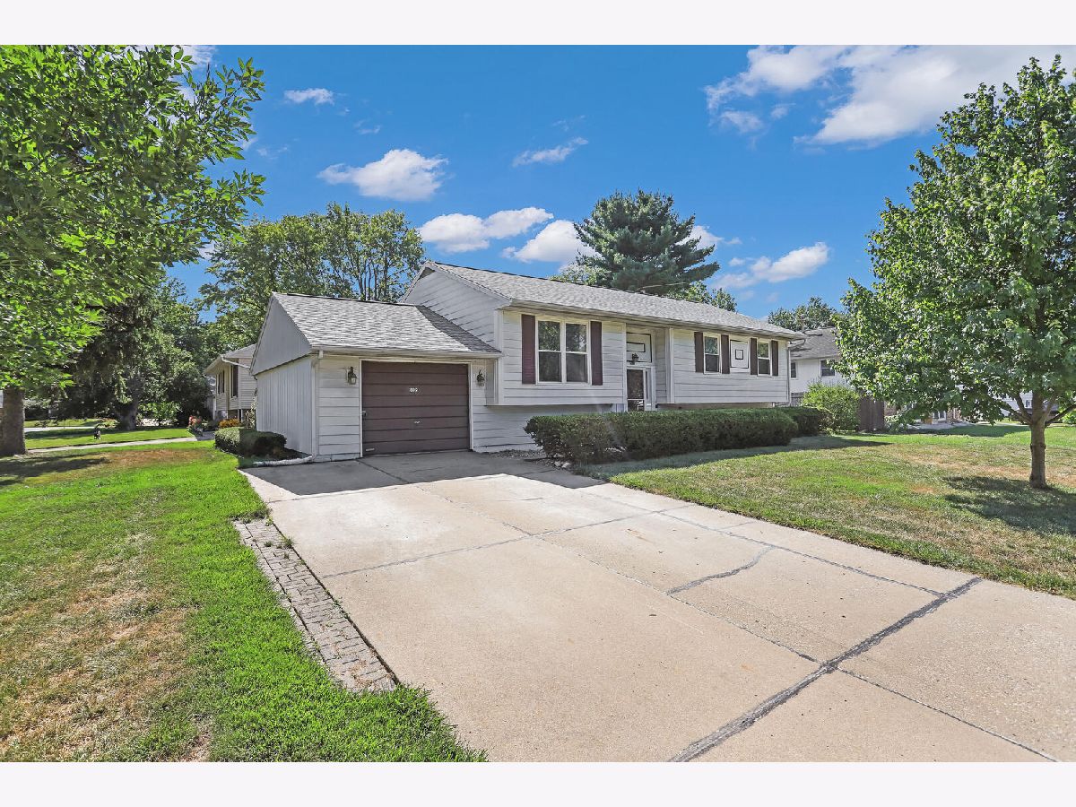 Homes Sold Weller's Holiday Park Champaign Illinois, 802 Westfield
