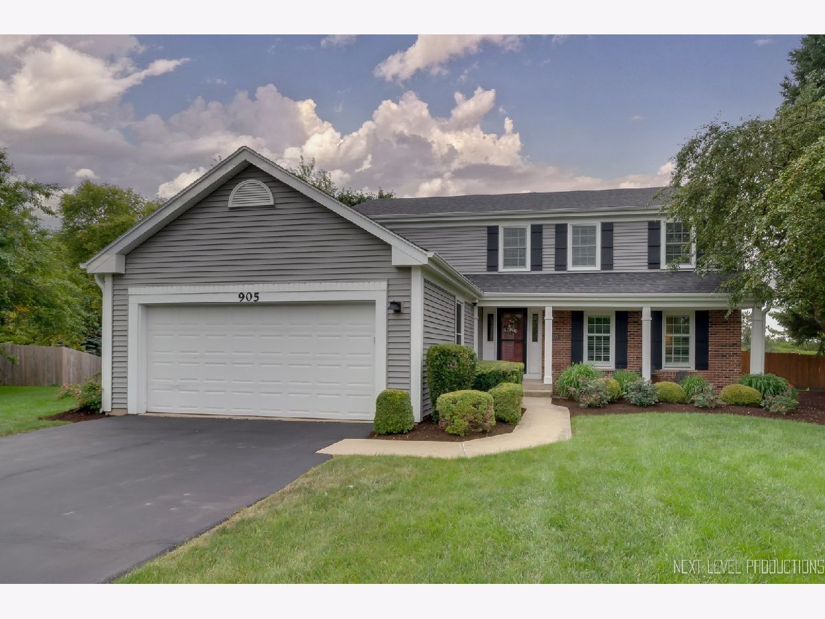 Homes Sold Charlemagne St Charles Illinois, 905 Fox Chase