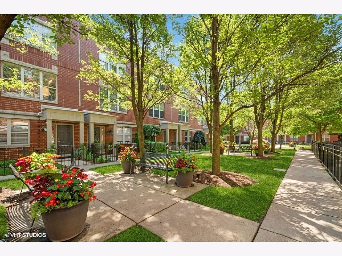 Townhomes Sold Greenview On The Park Chicago Illinois, 4636 Greenview