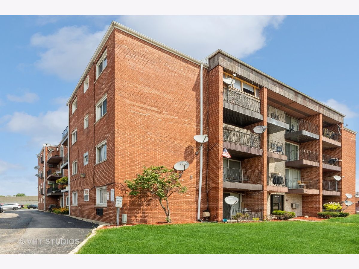 Condos & Townhomes Sold Cambridge In The Hills Hickory Hills Illinois, 8100 87th