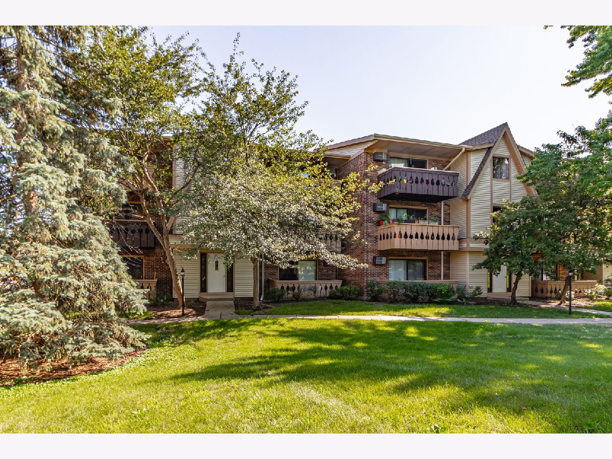 Condos & Townhomes Sold The Willows Vernon Hills Illinois, 16 Parkside