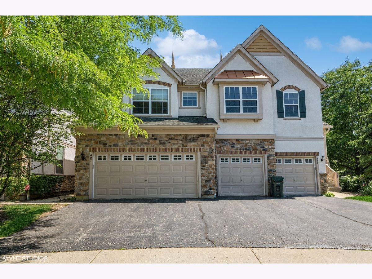 Townhomes Sold Shadow Creek Vernon Hills Illinois, 407 Shadow Creek