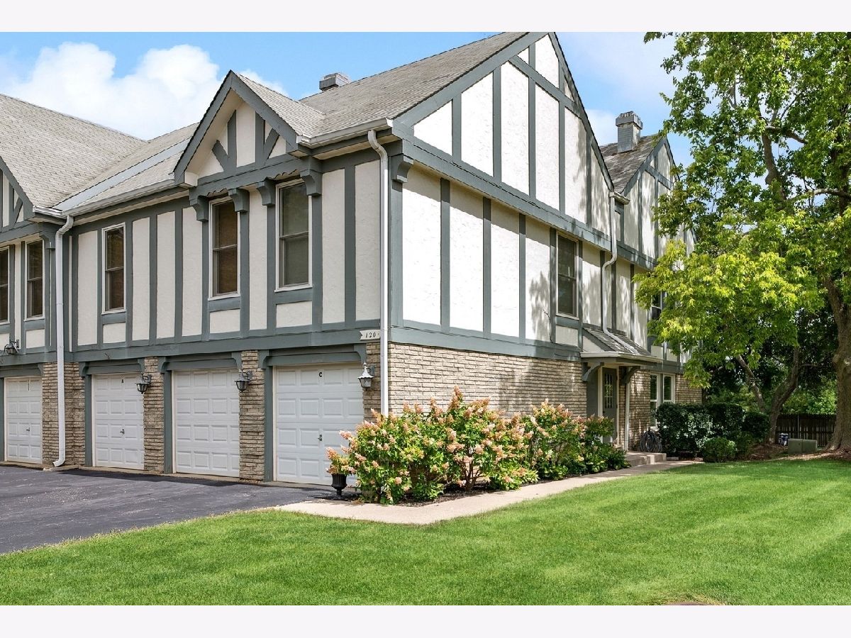 Condos & Townhomes Sold Cambridge Square Libertyville Illinois, 120 Golf