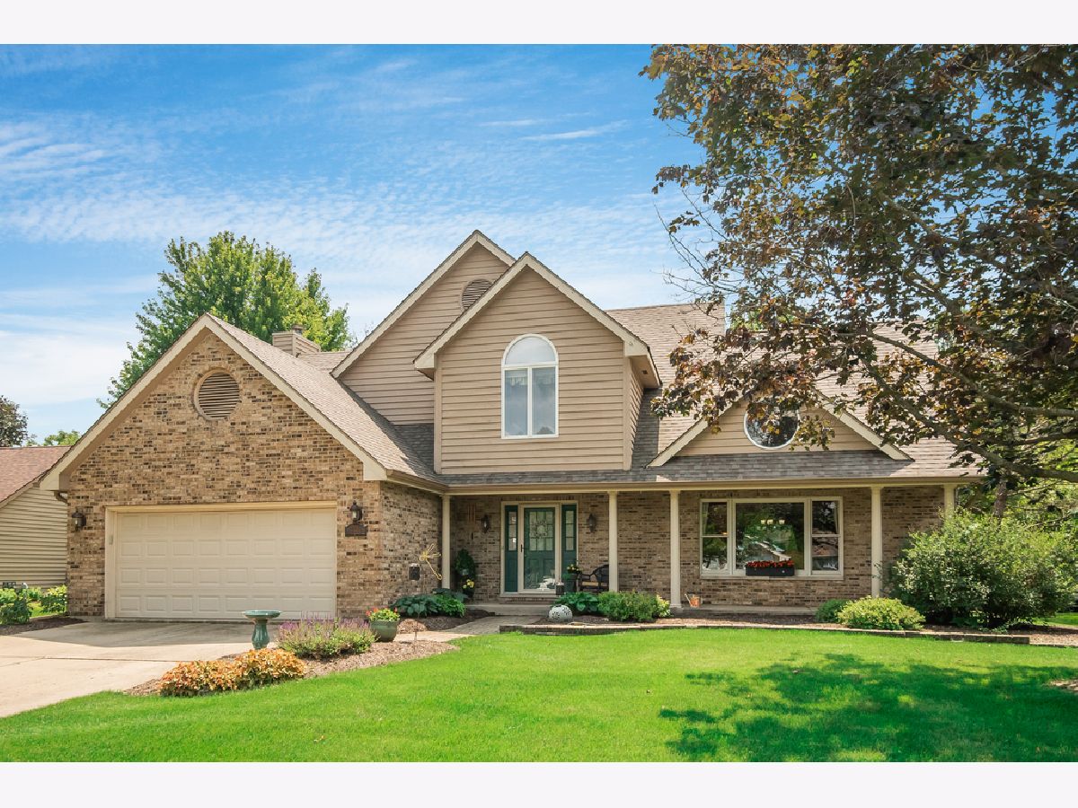 Homes Sold Indian Oaks Plainfield Illinois, 15502 Creekside