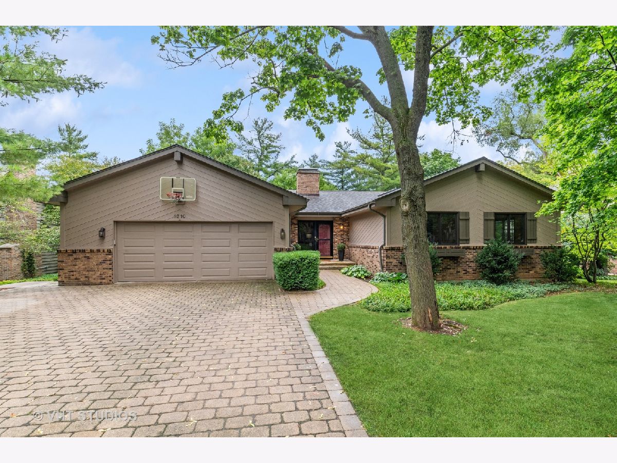 Homes Sold Lake Minear Libertyville Illinois, 1210 Avalon