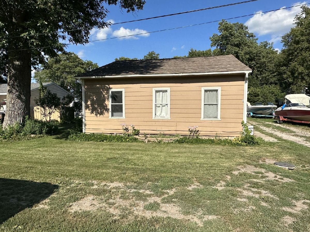  Sold Sadorus Illinois, 204 Vine