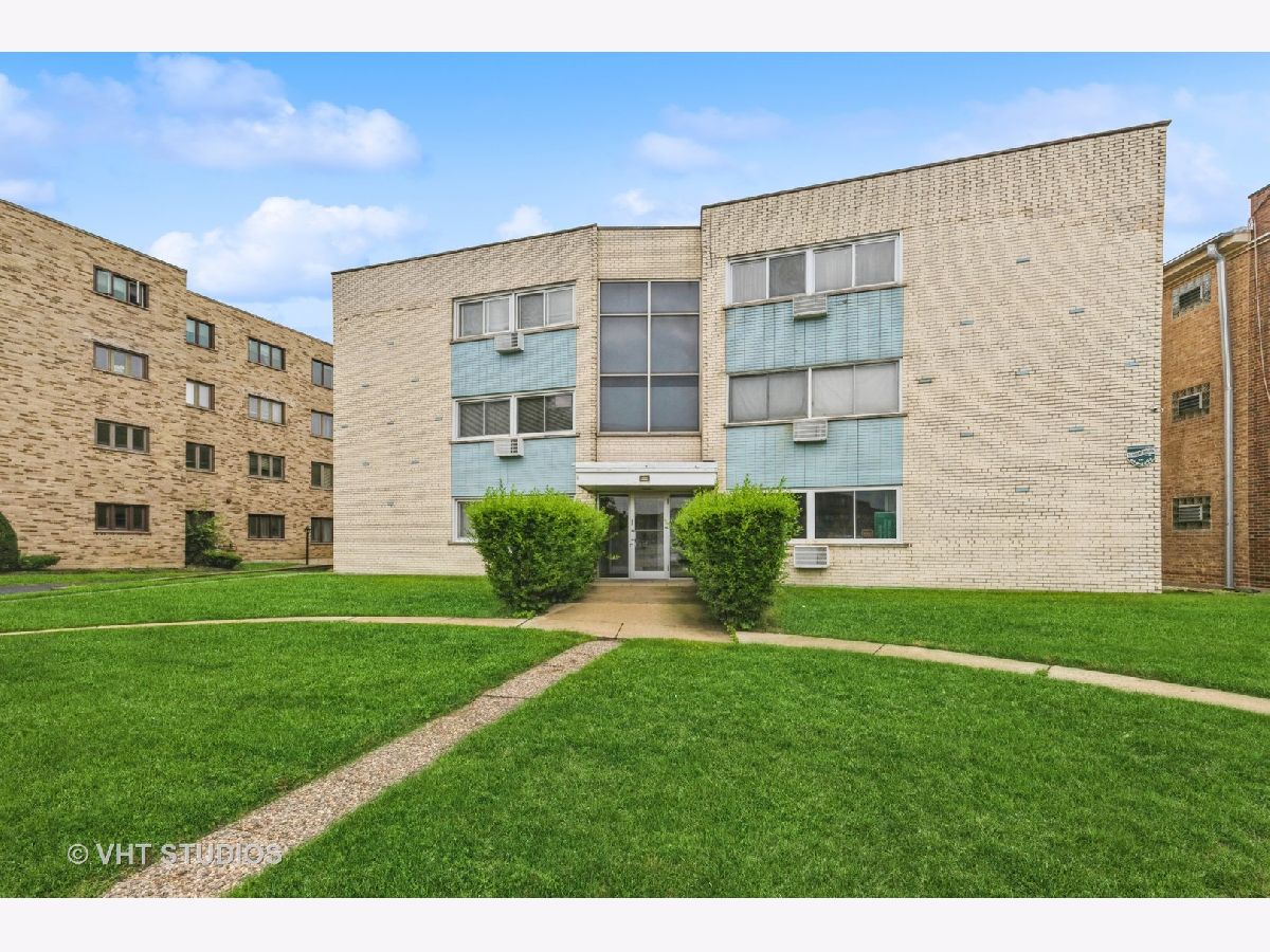 Condominiums Sold Village Condos Skokie Illinois, 8203 Niles Center