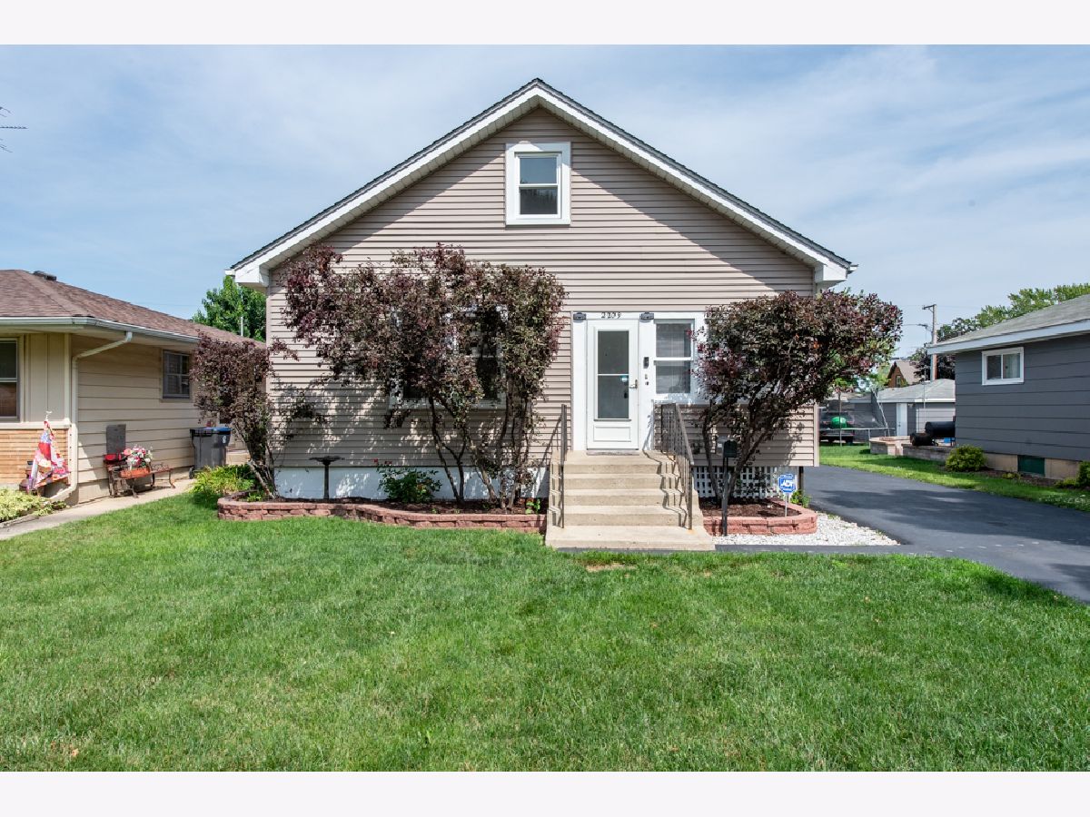 Homes Sold Zion City Zion Illinois, 2209 Gilboa