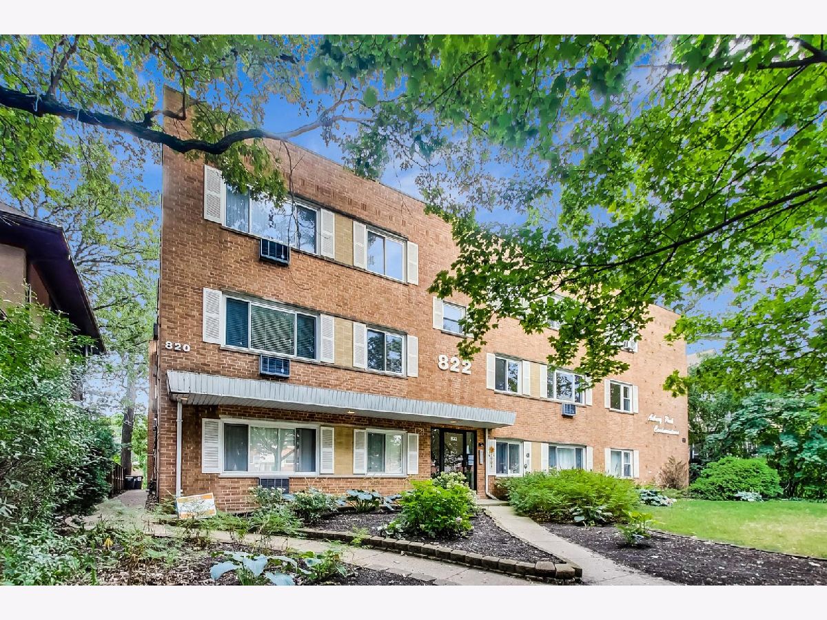 Condominiums Sold Asbury Park Condominiums Evanston Illinois, 820 Seward