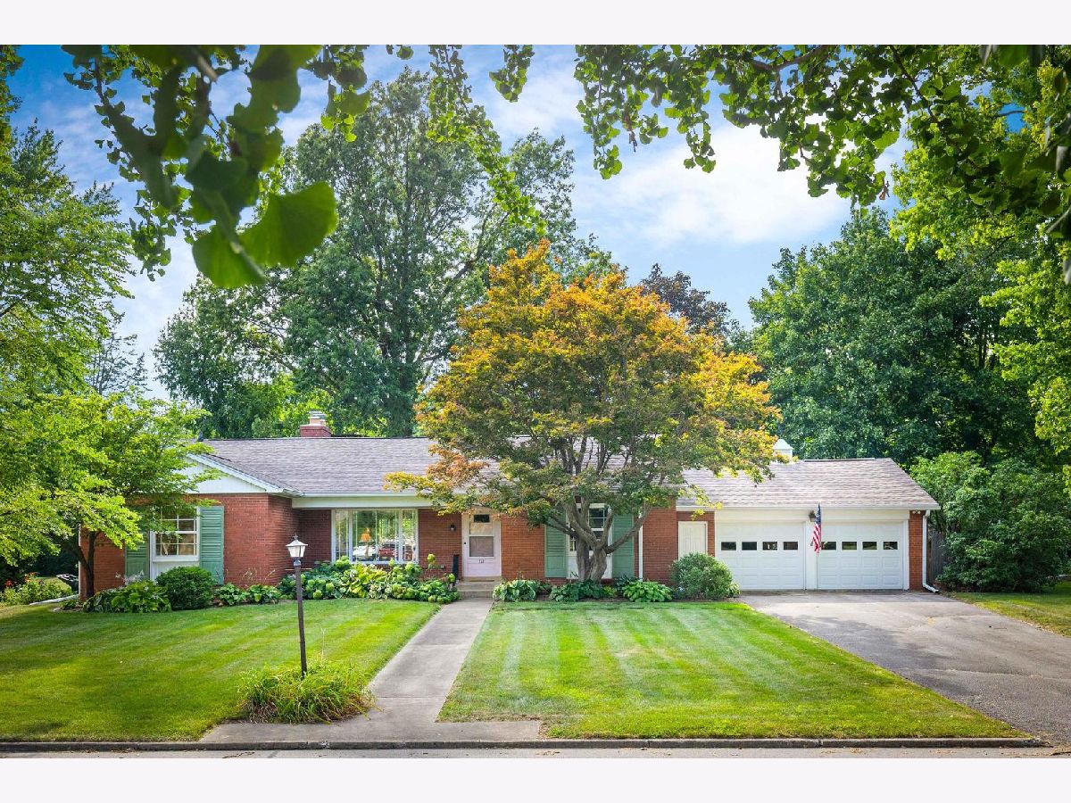 Homes Sold Eastgate Bloomington Illinois, 111 Bellemont