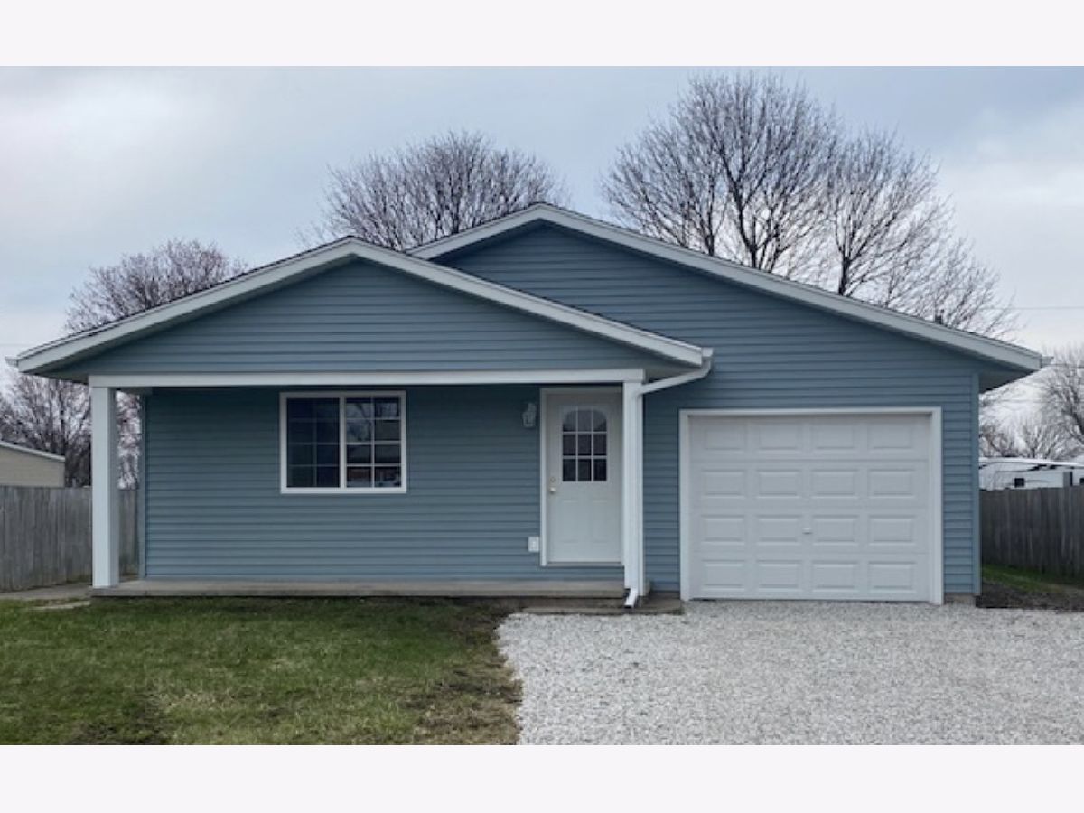 Homes & Condos & Townhomes Sold Westview Pontiac Illinois, 1304 Nixon