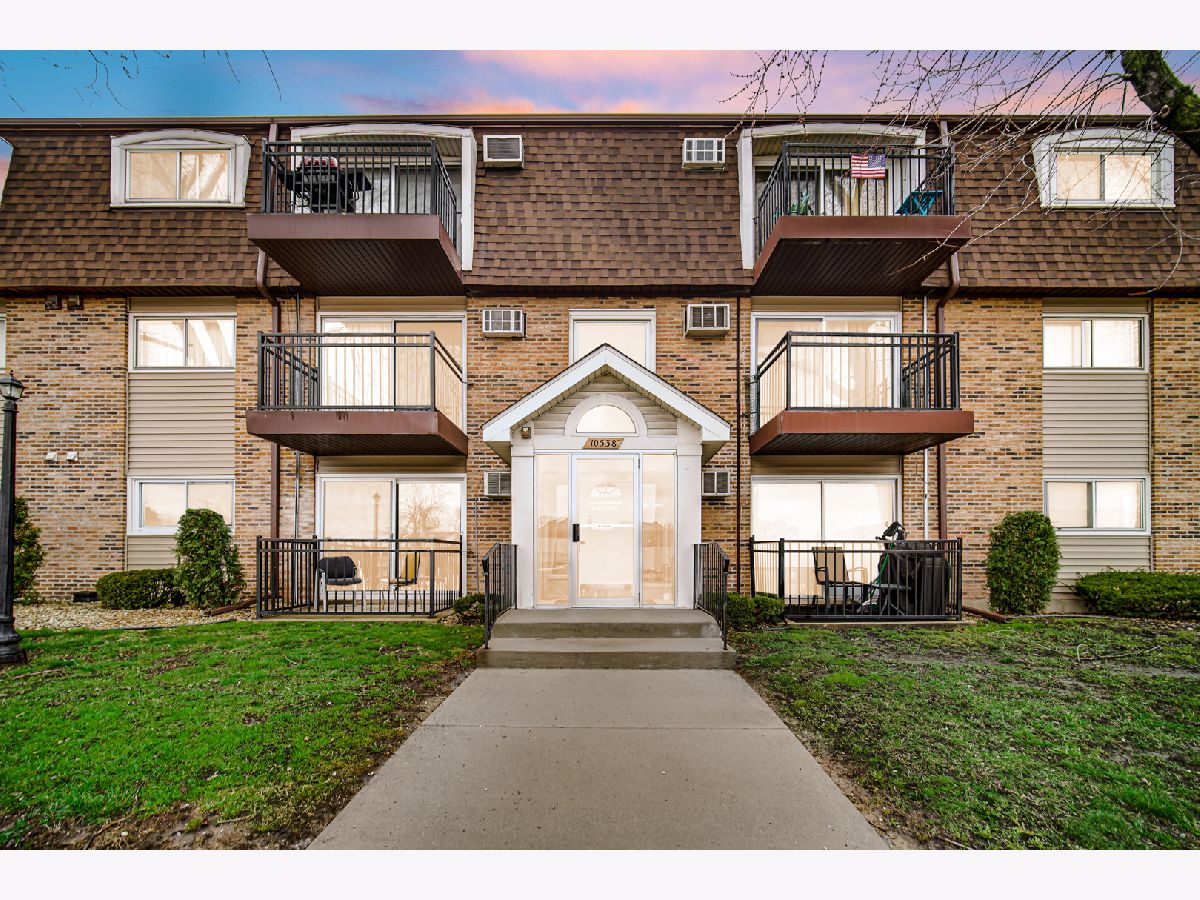 Condominiums Sold Briargate Chicago Ridge Illinois, 10538 Ridgeland