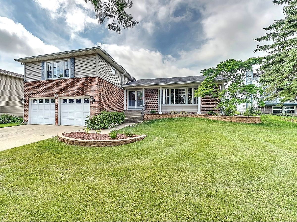 Homes Sold Westbury Hoffman Estates Illinois, 4154 Portage