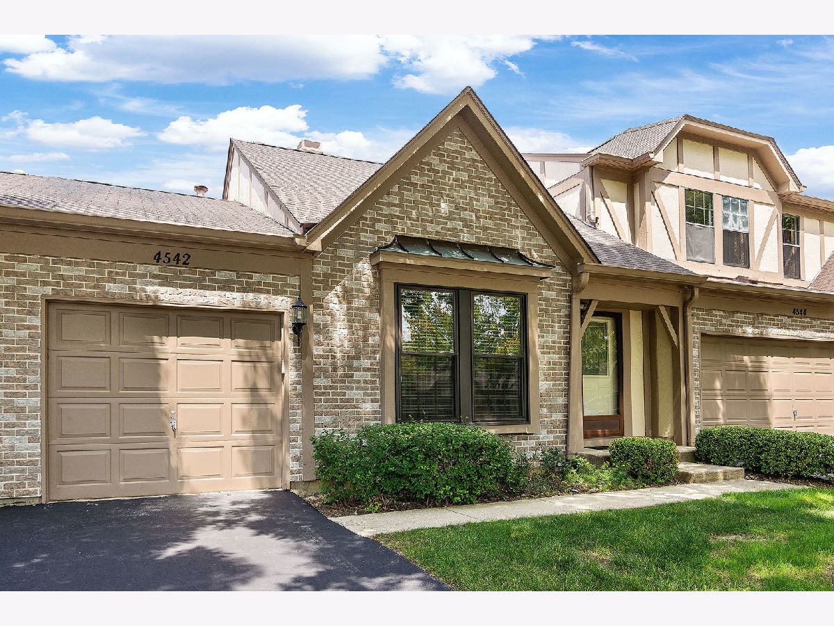 Townhomes Rented Castleford Hoffman Estates Illinois, 4542 Topaz