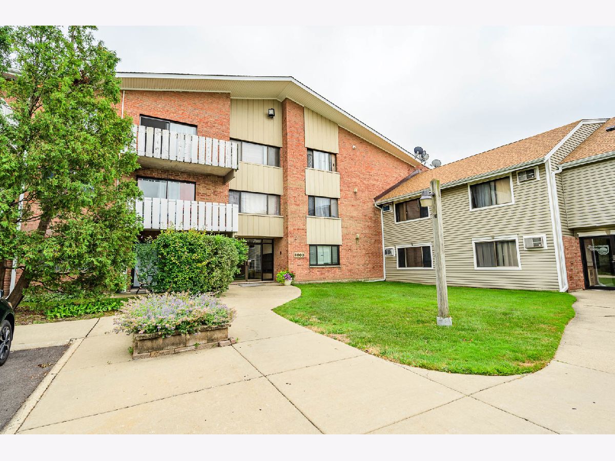 Condos & Townhomes Sold Runaway Bay Palatine Illinois, 4000 Bayside