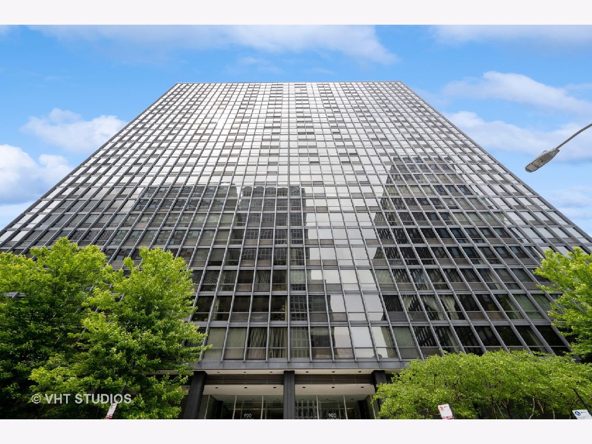 Condominiums Sold Mies Van Der Rohe Chicago Illinois, 900 Lake Shore