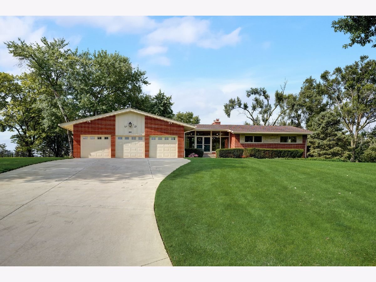 Homes Sold Thunderbird Estates Barrington Illinois, 153 Hillcrest