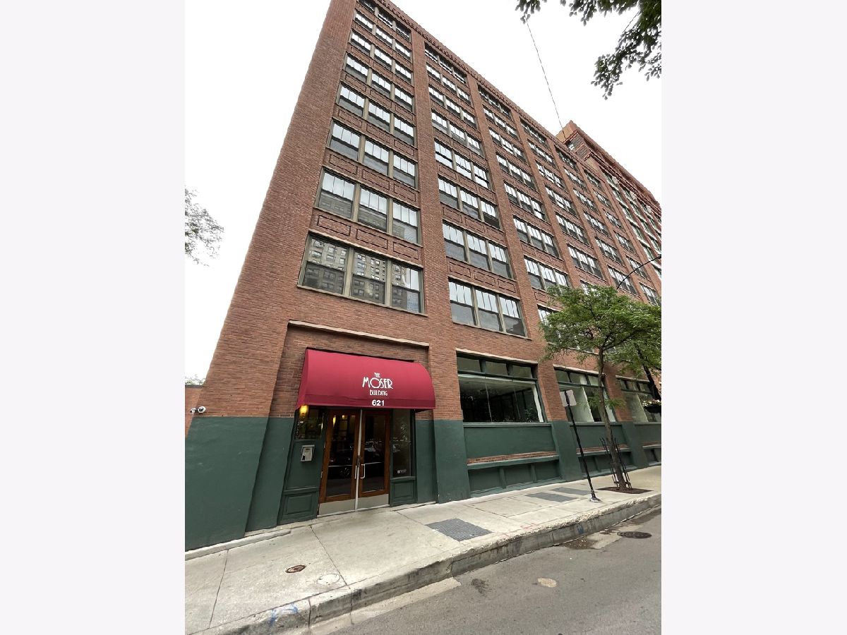 Condos & Townhomes Rented Moser Lofts Chicago Illinois, 621 Plymouth