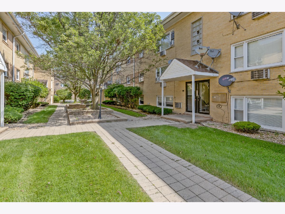 Condominiums Sold Pavillion Park Condos Oak Lawn Illinois, 6630 95th