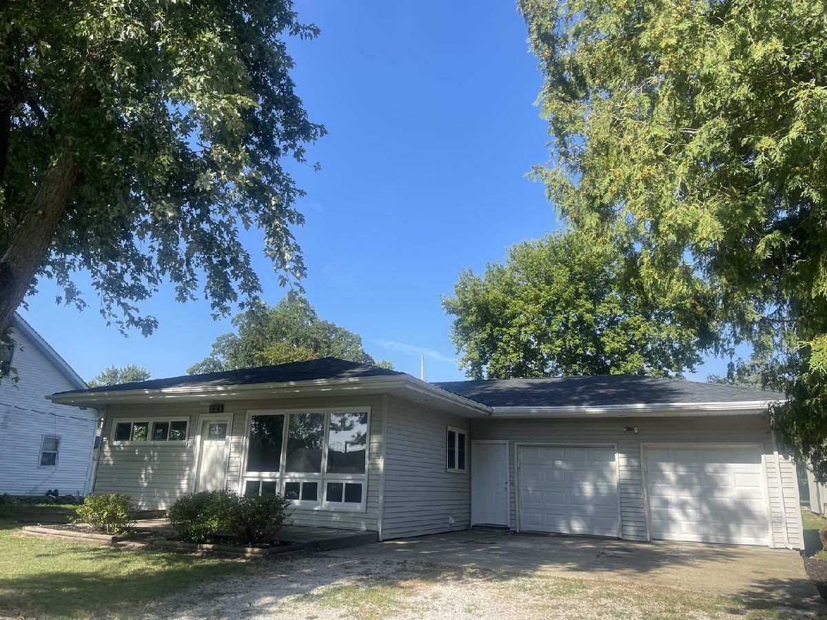  Sold Penfield Illinois, 220 East