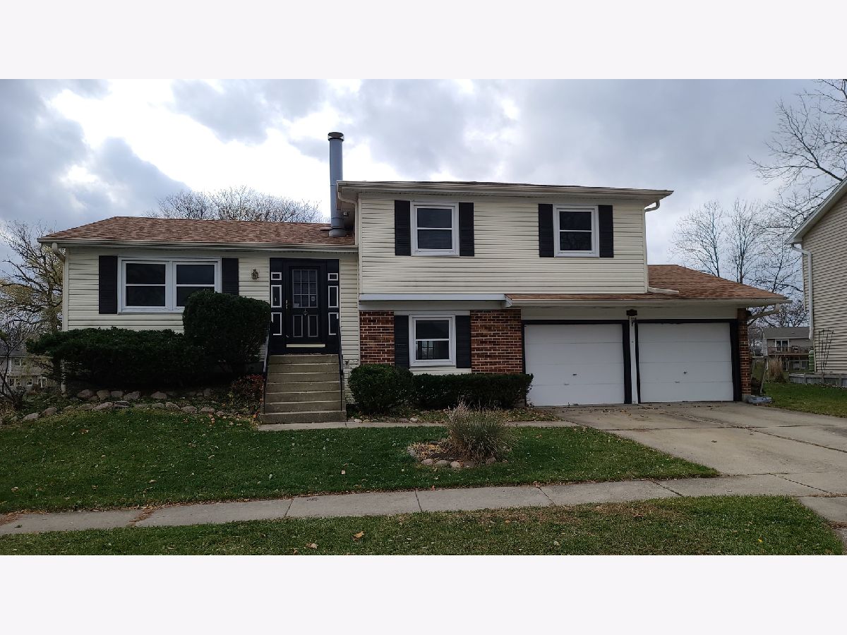 Homes Sold Harpers Landing Hoffman Estates Illinois, 1335 Fortune Bay