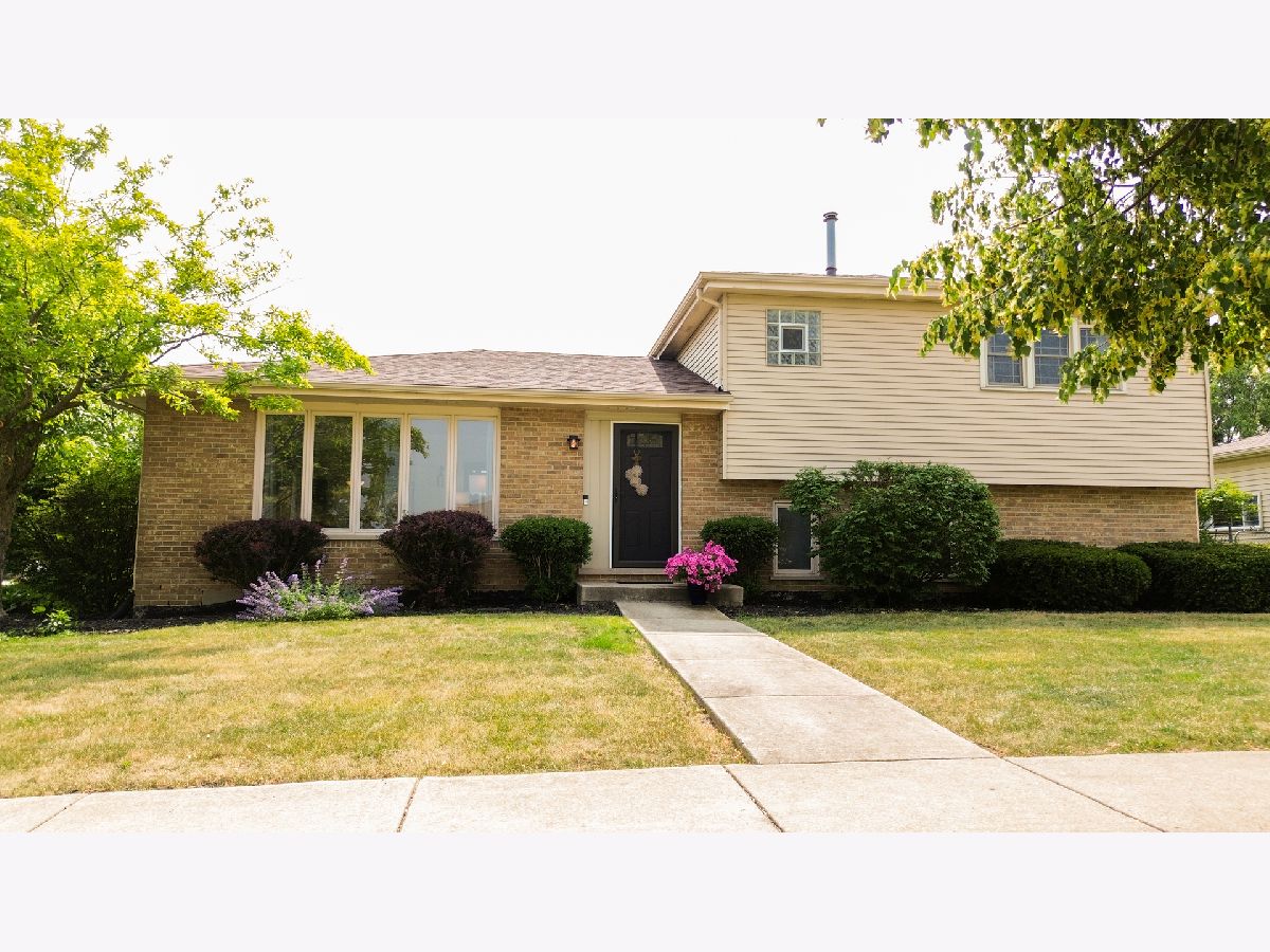  Rented Orland Hills Illinois, 17001 93rd