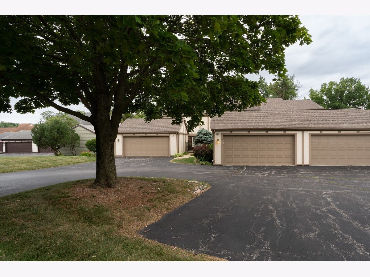 Condos & Townhomes Sold Stratford Estates Normal Illinois, 1305 Kingsridge