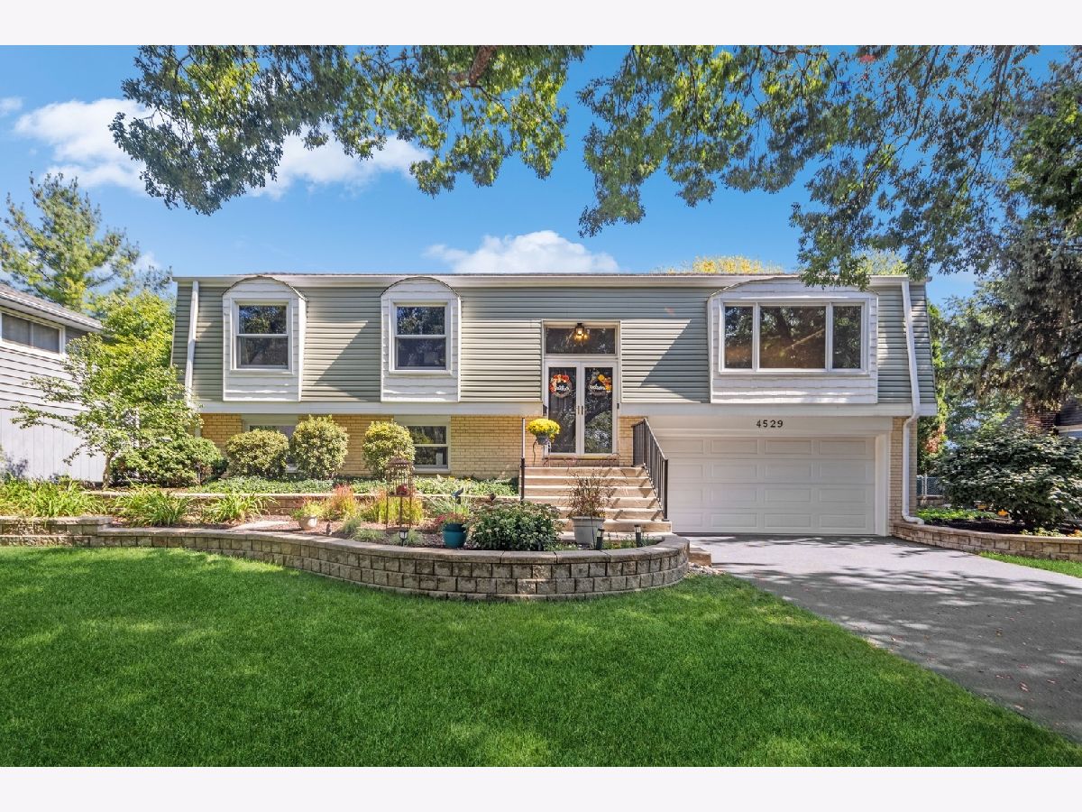 Homes & Condominiums Sold Beau Bien Lisle Illinois, 4529 Shabbona