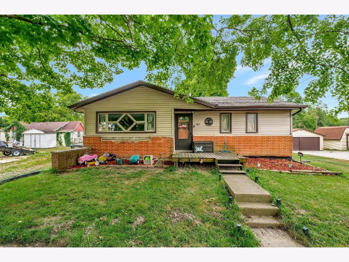 Homes Sold Robert Moore Sidney Illinois, 101 Harrison