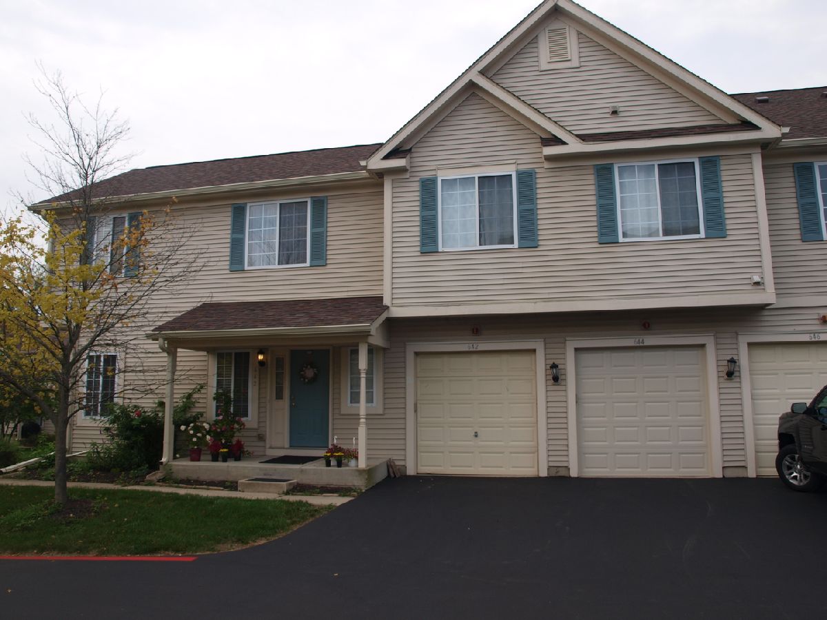 Townhomes & Condos Sold Fox Ridge Fox Lake Illinois, 642 Windsor