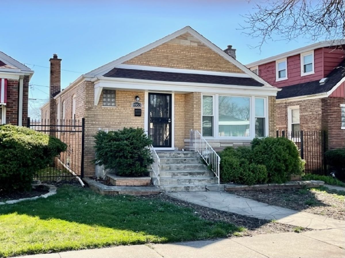 Homes Sold Pill Hill Valley Chicago Illinois, 8953 East End