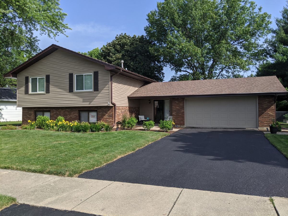 Homes Sold Cherry Hill Aurora Illinois, 2425 Bradford