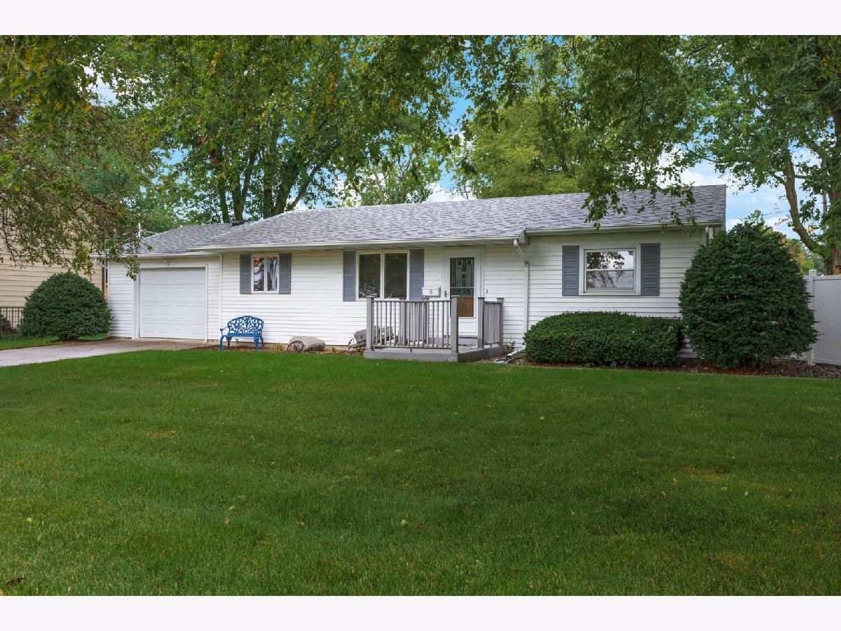  Sold Saunemin Illinois, 6 Meadowview