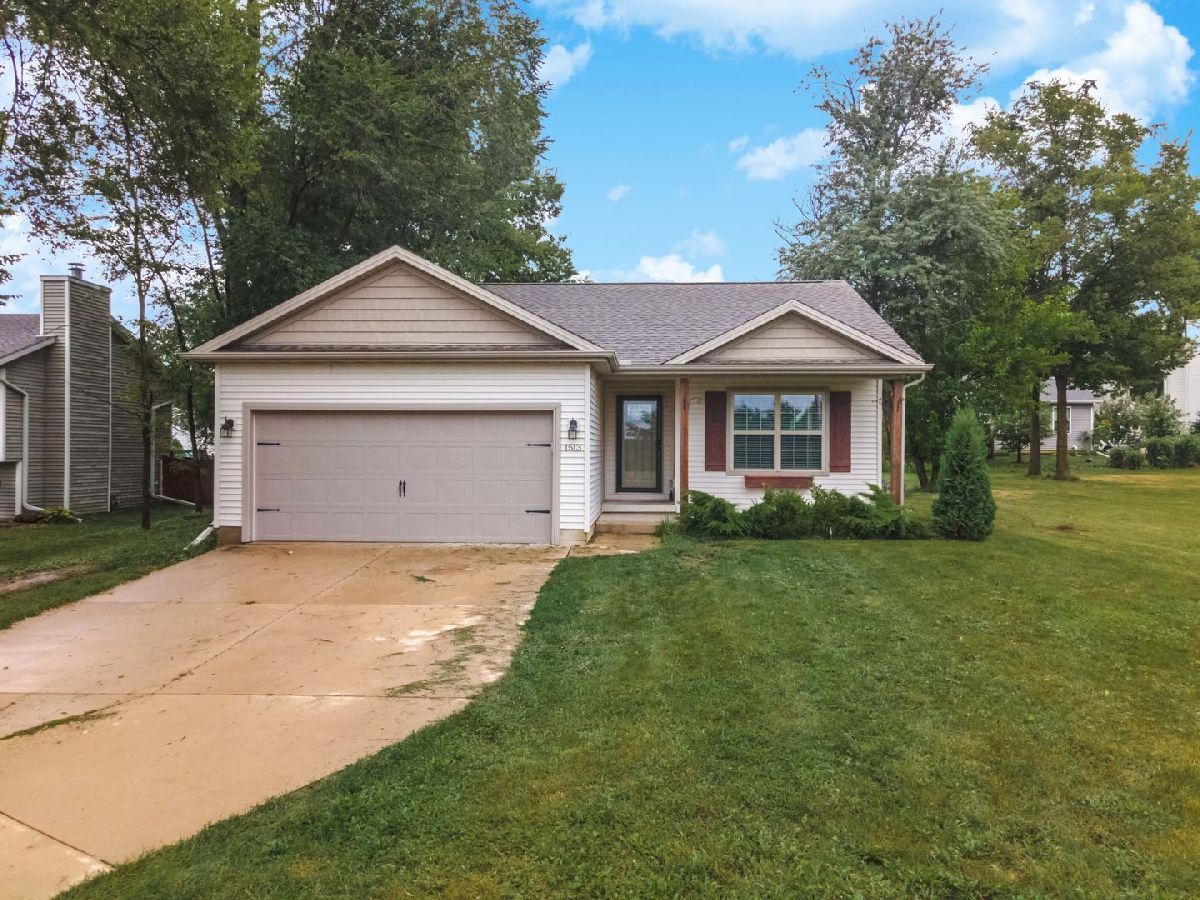 Homes Sold Pheasant Run Bloomington Illinois, 1513 Cottage