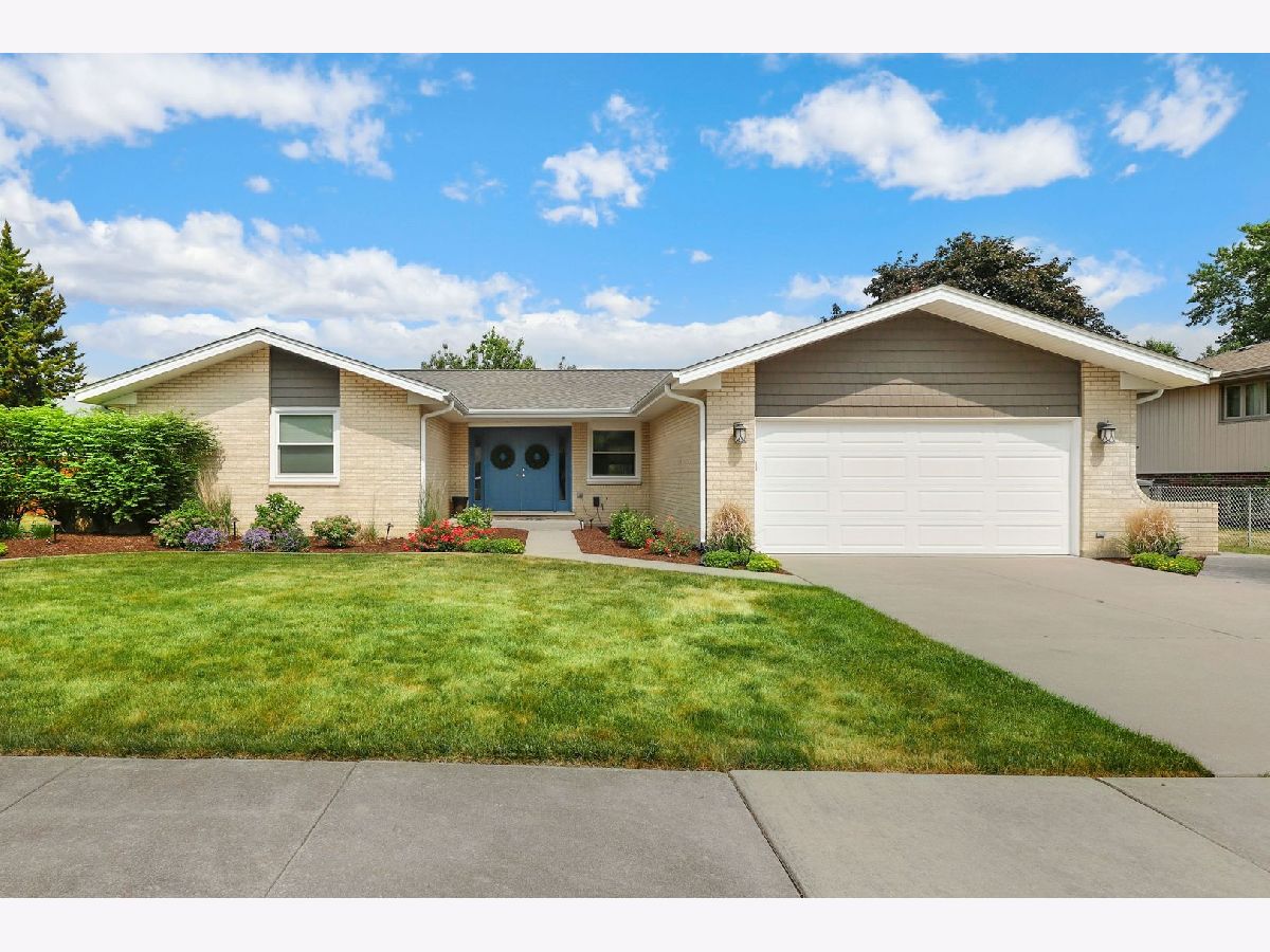 Homes Sold Villa D'este Orland Park Illinois, 14203 Margerita