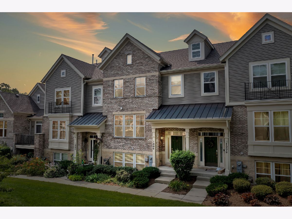 Townhomes Sold Villas Of Cambridge Streamwood Illinois, 1004 Tuscany