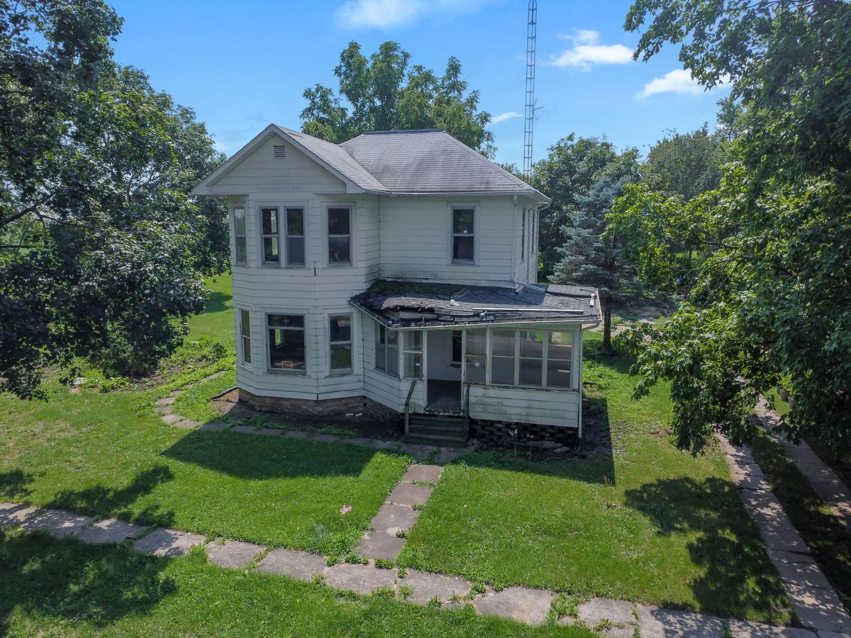  Sold Cropsey Illinois, 212 E Yates