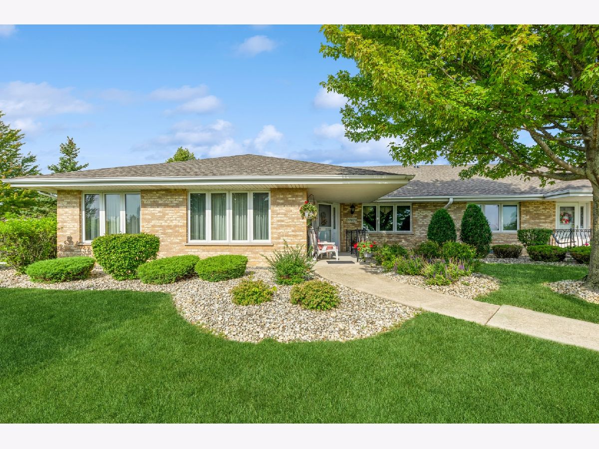 Eagle Ridge Orland Park IL, Townhomes & Condos & Homes For Sale & For